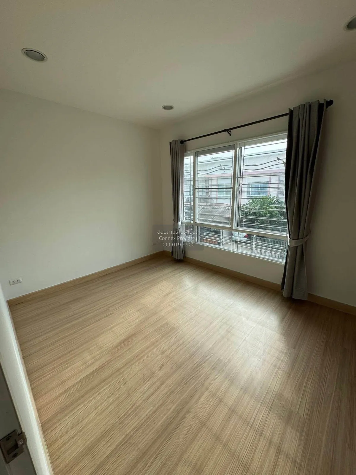 For Sale Townhouse/Townhome  , Pleno Pinklao - Ratchaphruek , Wat