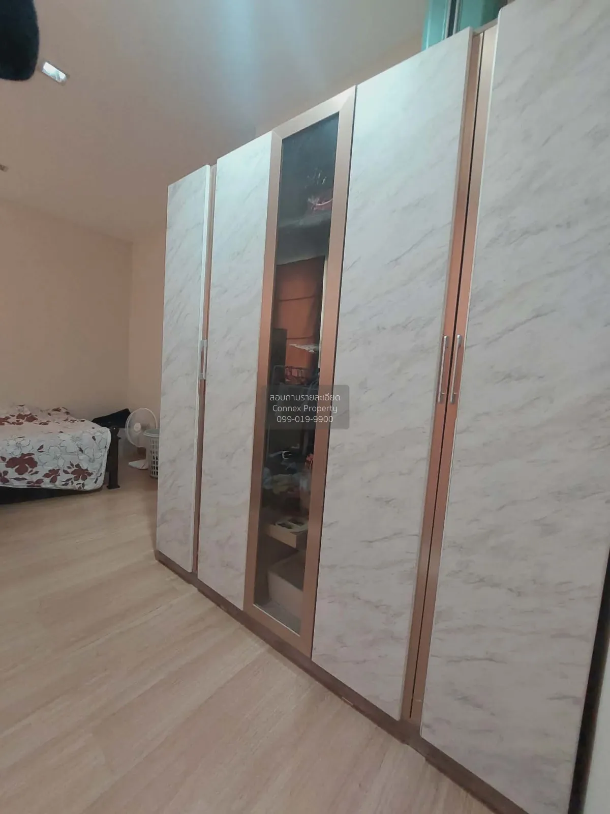 ขายบ้านทาวน์โฮม  2 ชั้น หมู่บ้านโกลเด้น ทาวน์ 2 อ่อนนุช - ลาดกระบ