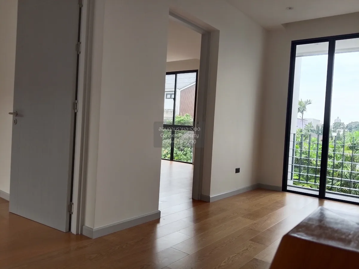 For Rent House , Feel Town Lat Phrao 101 , high floor , wide fron