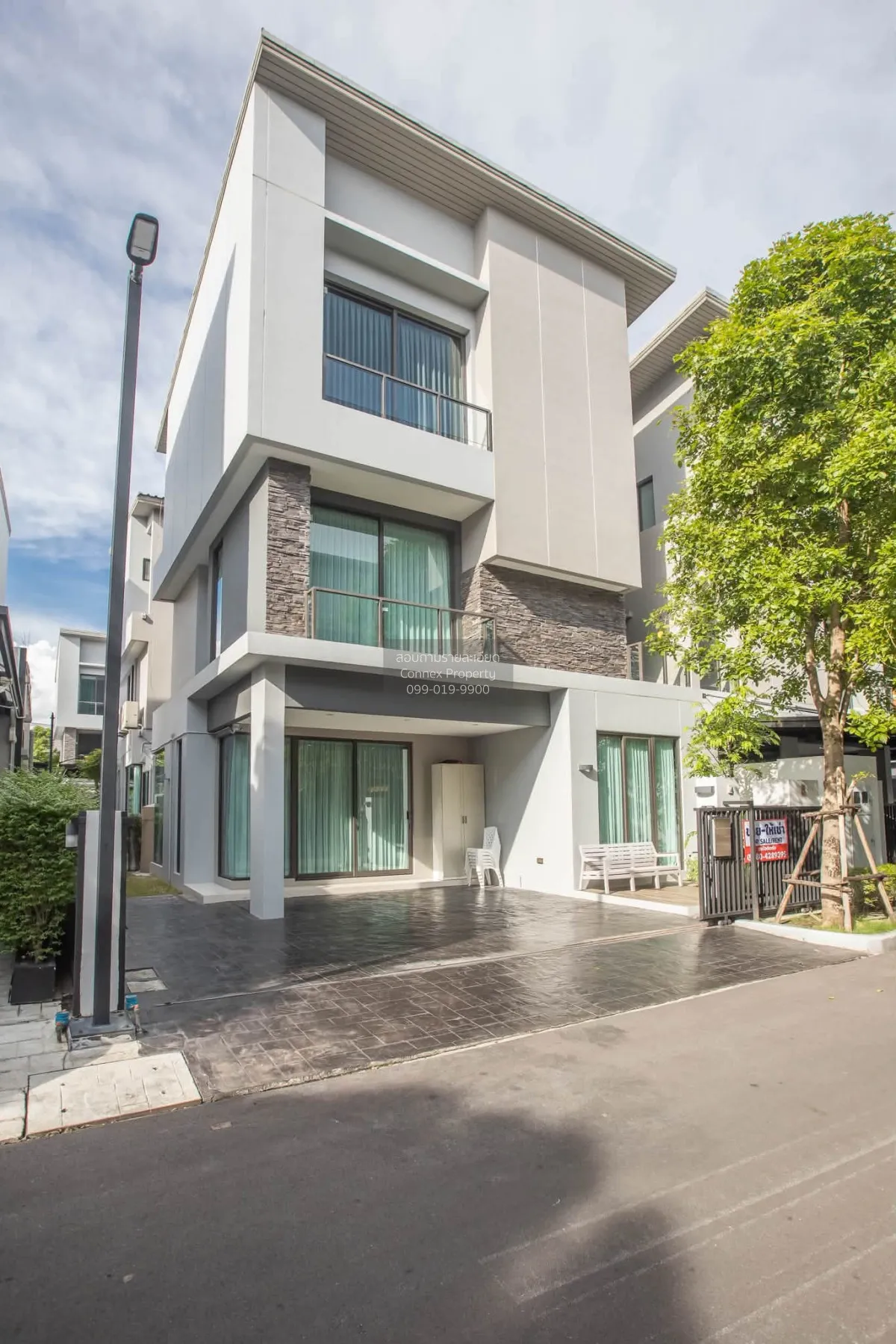 เช่าบ้าน  บ้านกลางเมือง คลาสเซ่ เอกมัย - รามอินทรา ลาดพร้าว เขต ล 2