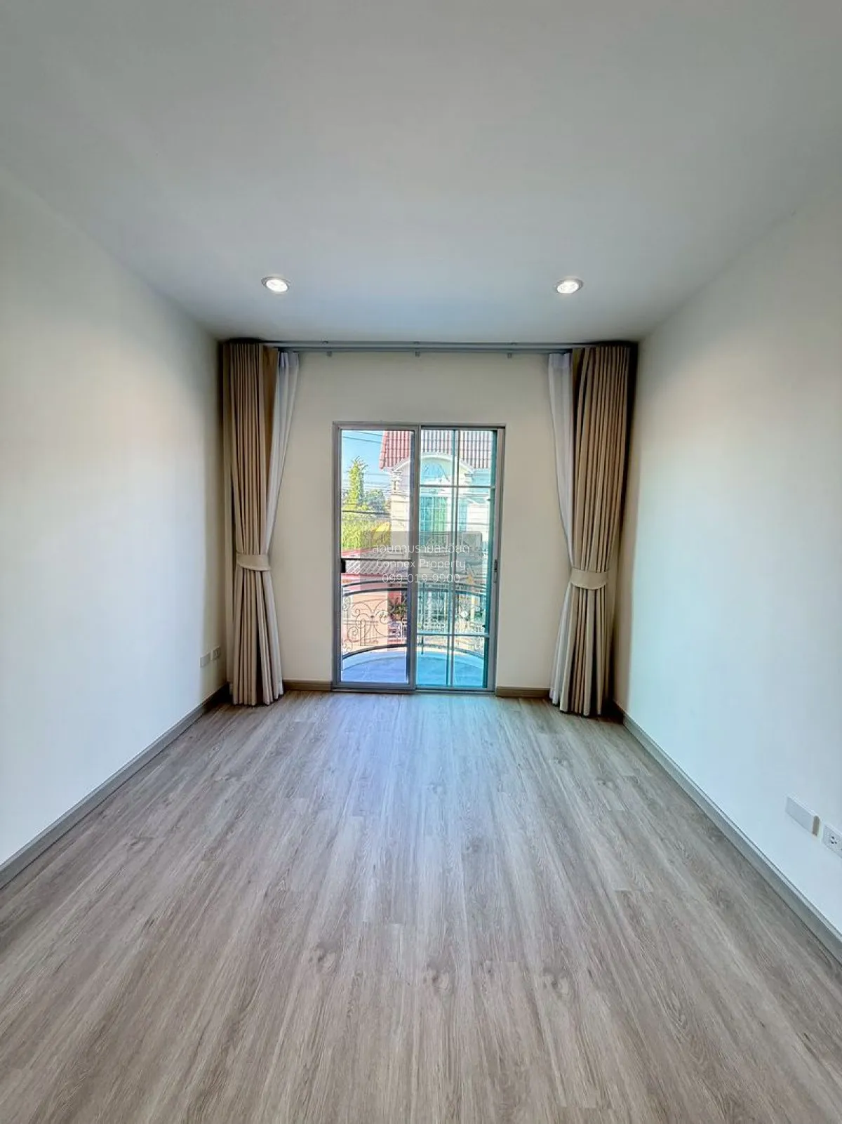 For Sale Townhouse/Townhome  , The Villa Rattanathibet , newly re