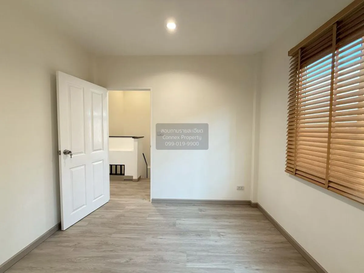 For Sale Townhouse/Townhome  , The Villa Rattanathibet , newly re