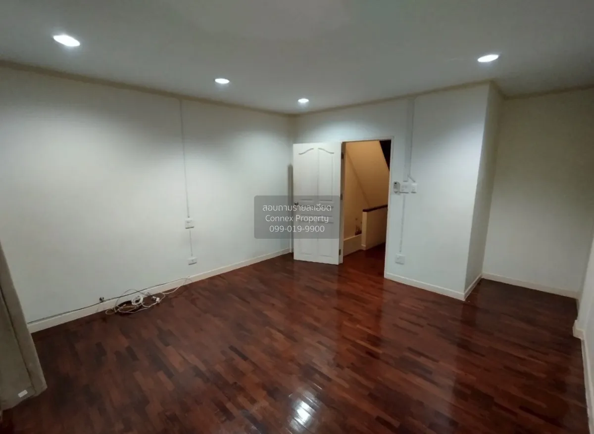 For Rent Townhouse/Townhome  , Bussarakham Rim Nam , Arun Ammarin