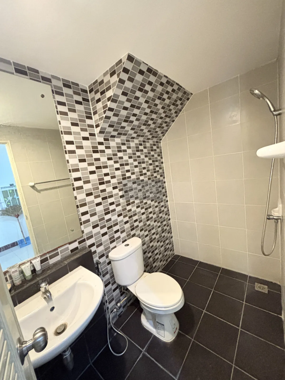 For Sale Townhouse/Townhome  , I-DESIGN WONGWAEN-RAMINDRA , corne