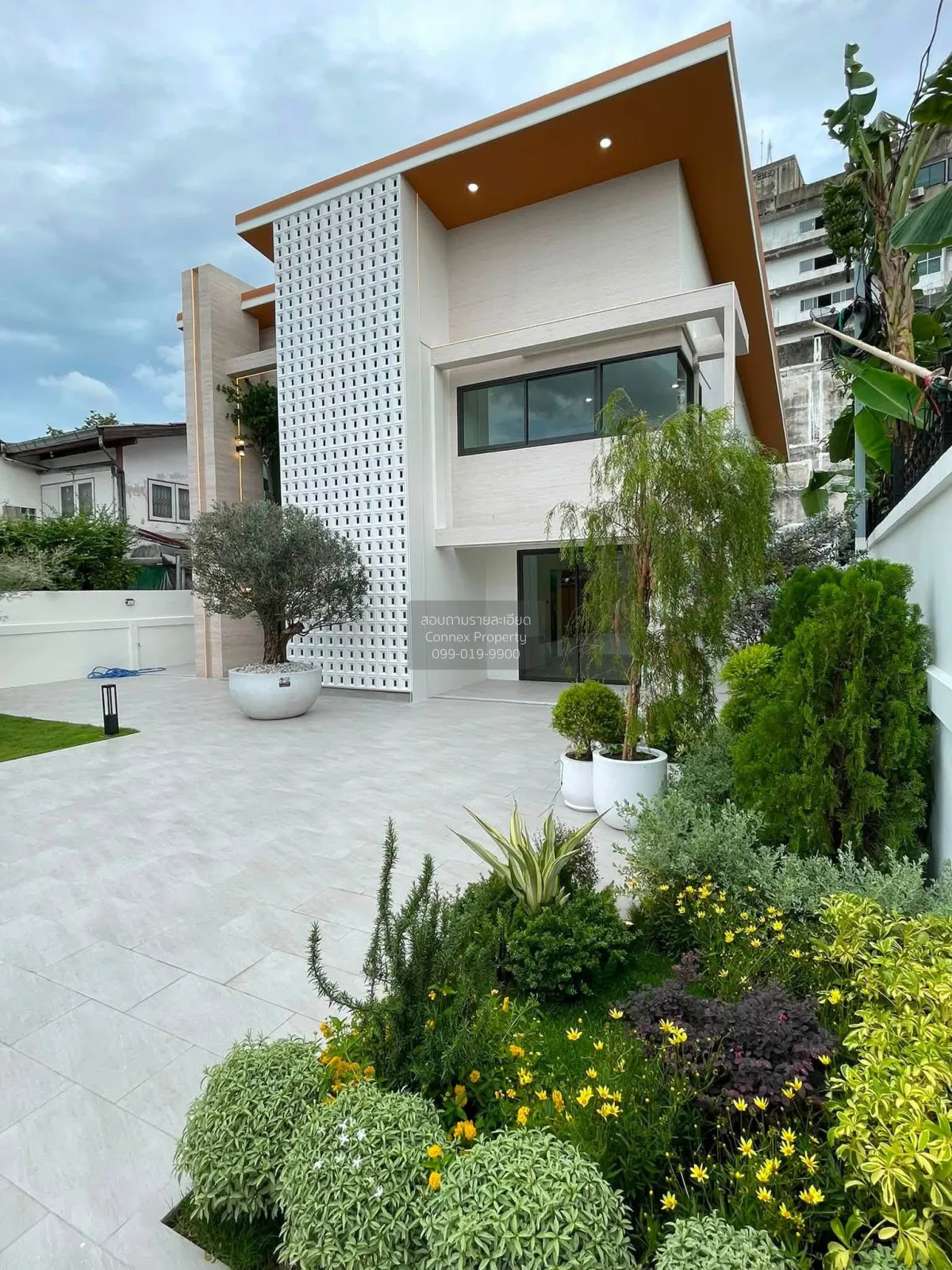 For Sale 2-Story Detached House, Chokchai 4 Soi 36 , newly renova 2