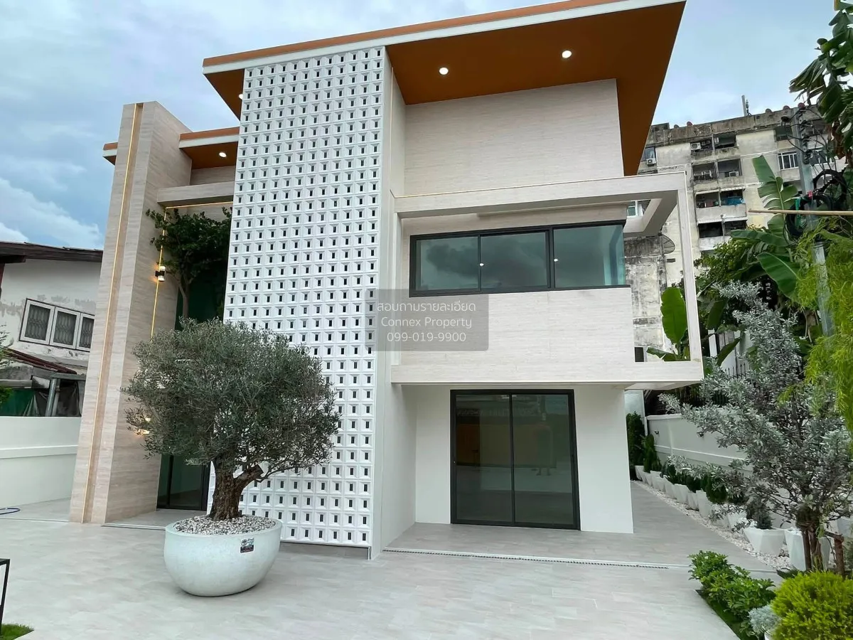For Sale 2-Story Detached House, Chokchai 4 Soi 36 , newly renova