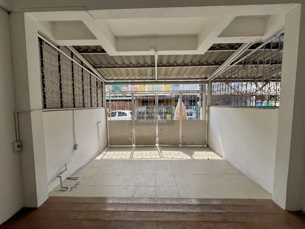 For Sale Townhouse/Townhome  , Ban Wang Thong Phetkasem 77 , newl