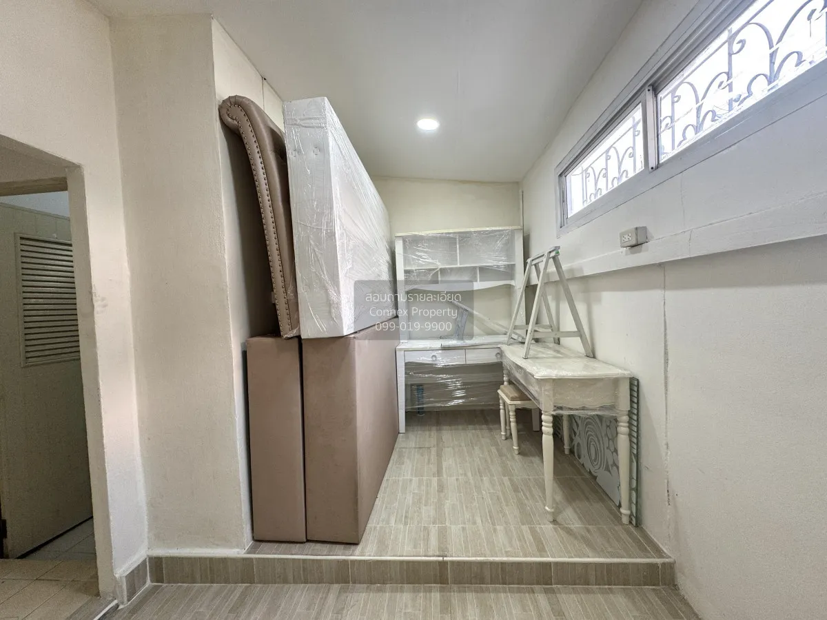 For Sale Townhouse/Townhome  , Ban Wang Thong Phetkasem 77 , newl