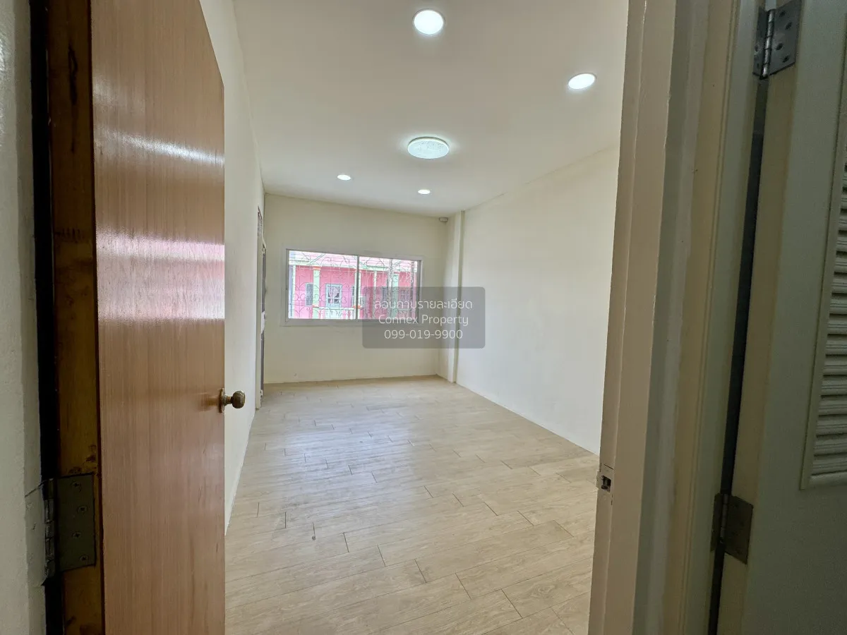 For Sale Townhouse/Townhome  , Ban Wang Thong Phetkasem 77 , newl
