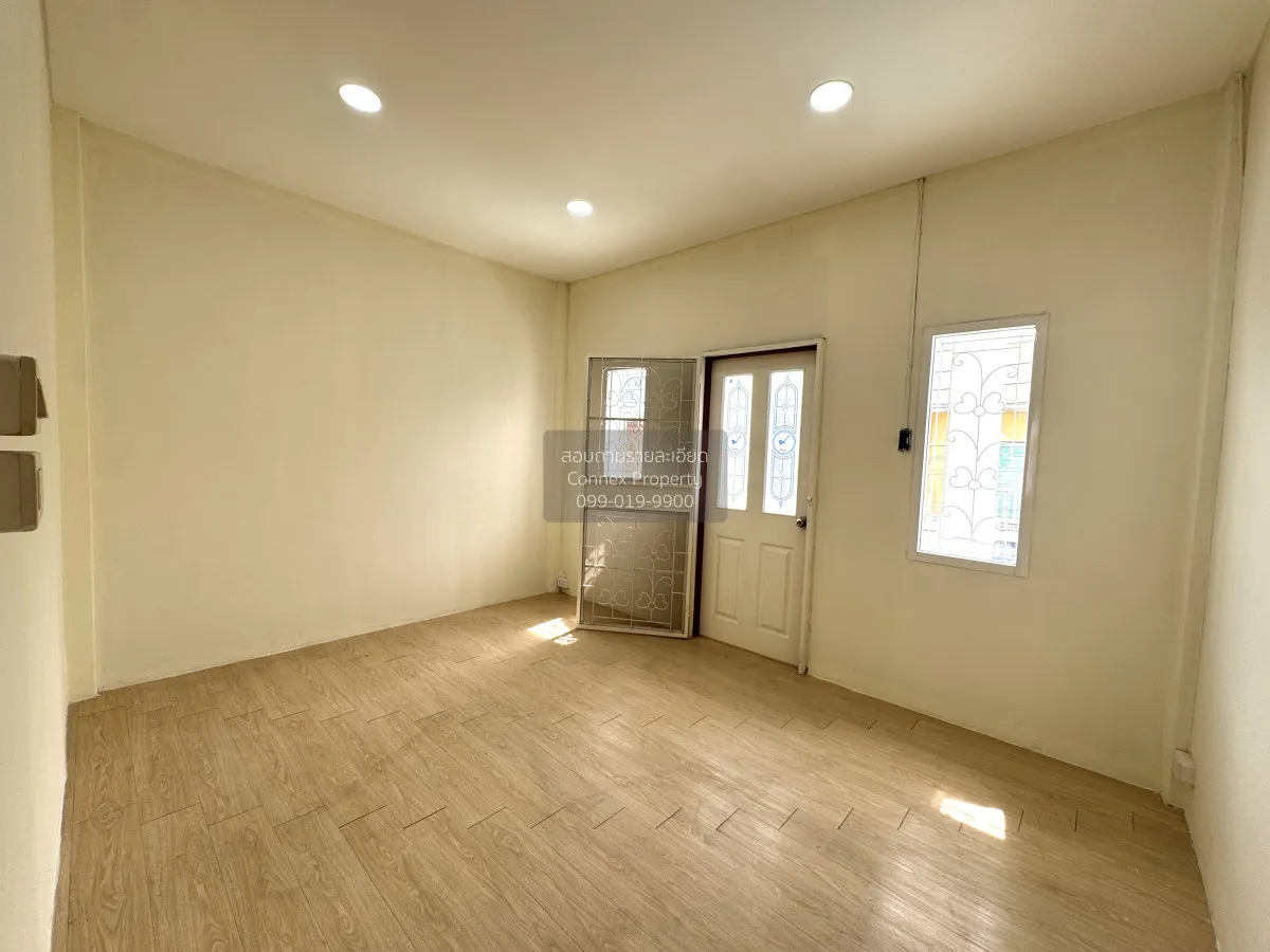 For Sale Townhouse/Townhome  , Ban Wang Thong Phetkasem 77 , newl