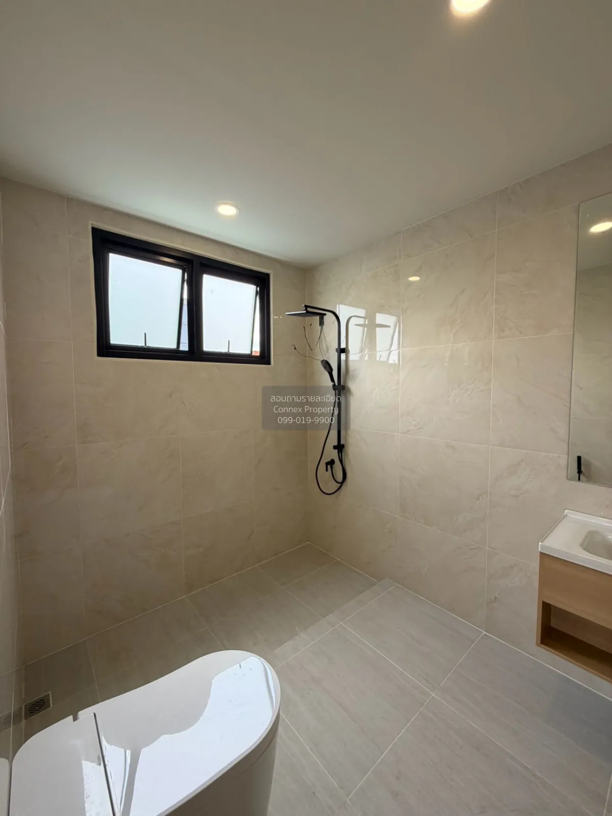For Sale Newly renovated detached house in the heart of Chokchai 