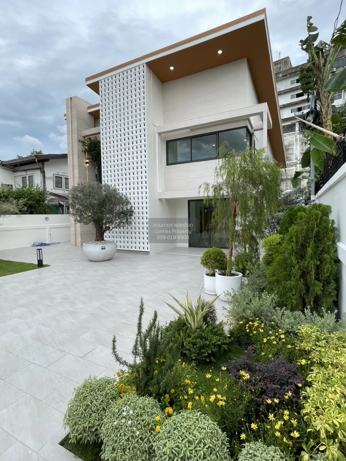 ขายบ้านเดี่ยวโชคชัย4 ที่ดินใหญ่100 ตร.ว. วิวสวย ชั้นสูง หน้ากว้าง 3