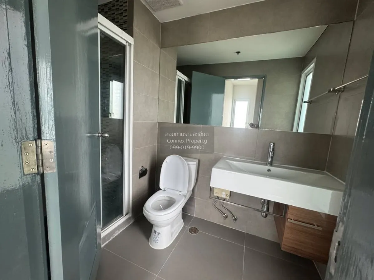 For Rent Condo , Grene Chaengwattana , corner unit , Bang Talat ,