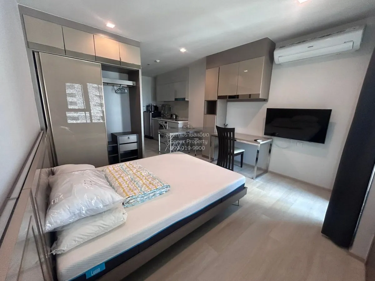 For Rent Condo , Life One Wireless , high floor , newly renovated 2