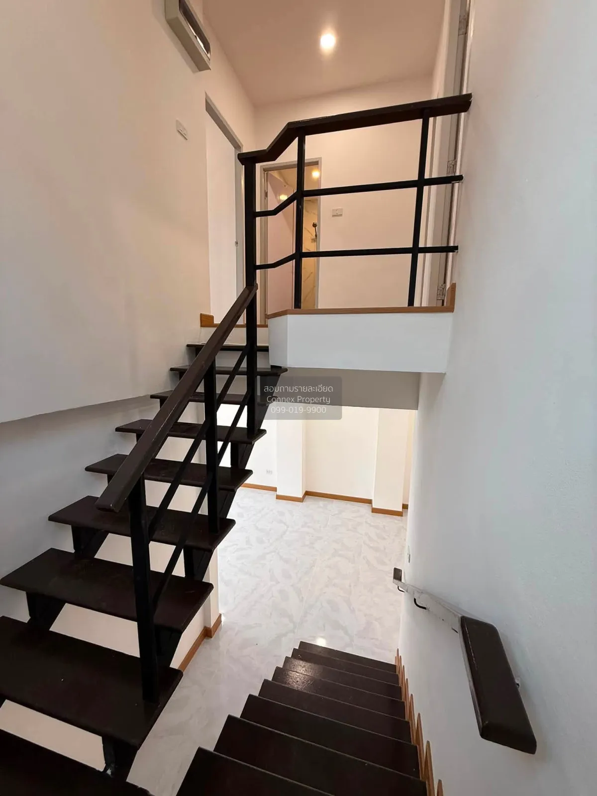 For Sale Townhouse/Townhome  , Suan Luang Ville 6 , Dok Mai , Pra 4