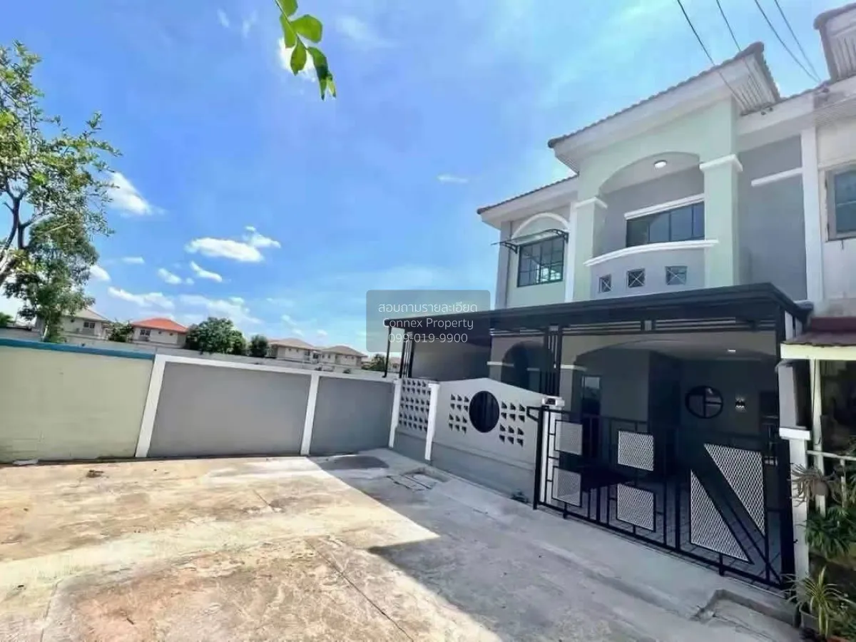 For Sale Townhouse/Townhome  , Siriwan-Chuan Chom Village Bang Kr 2