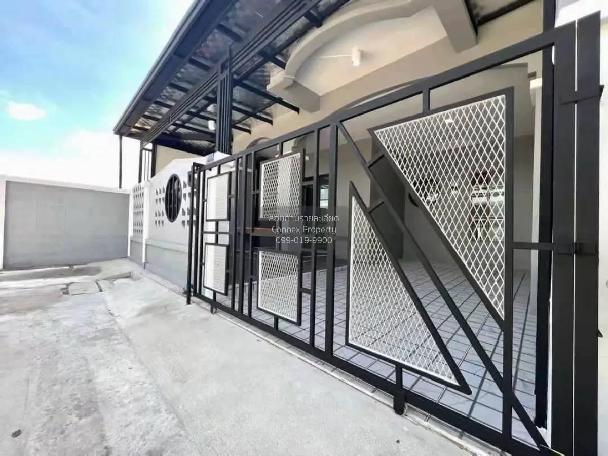 For Sale Townhouse/Townhome  , Siriwan-Chuan Chom Village Bang Kr 4