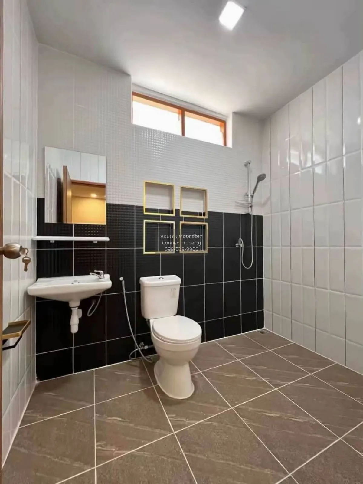 For Sale Townhouse/Townhome  , Siriwan-Chuan Chom Village Bang Kr