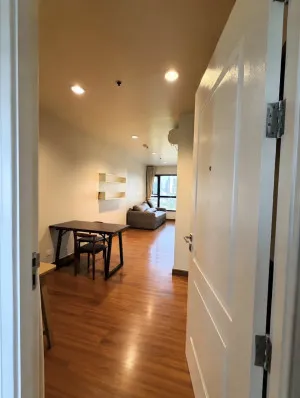For Rent Condo , The Crest Phaholyothin 11 , BTS-Saphan Khwai , Sam Sen Nai , Phaya Thai , Bangkok , CX-166611