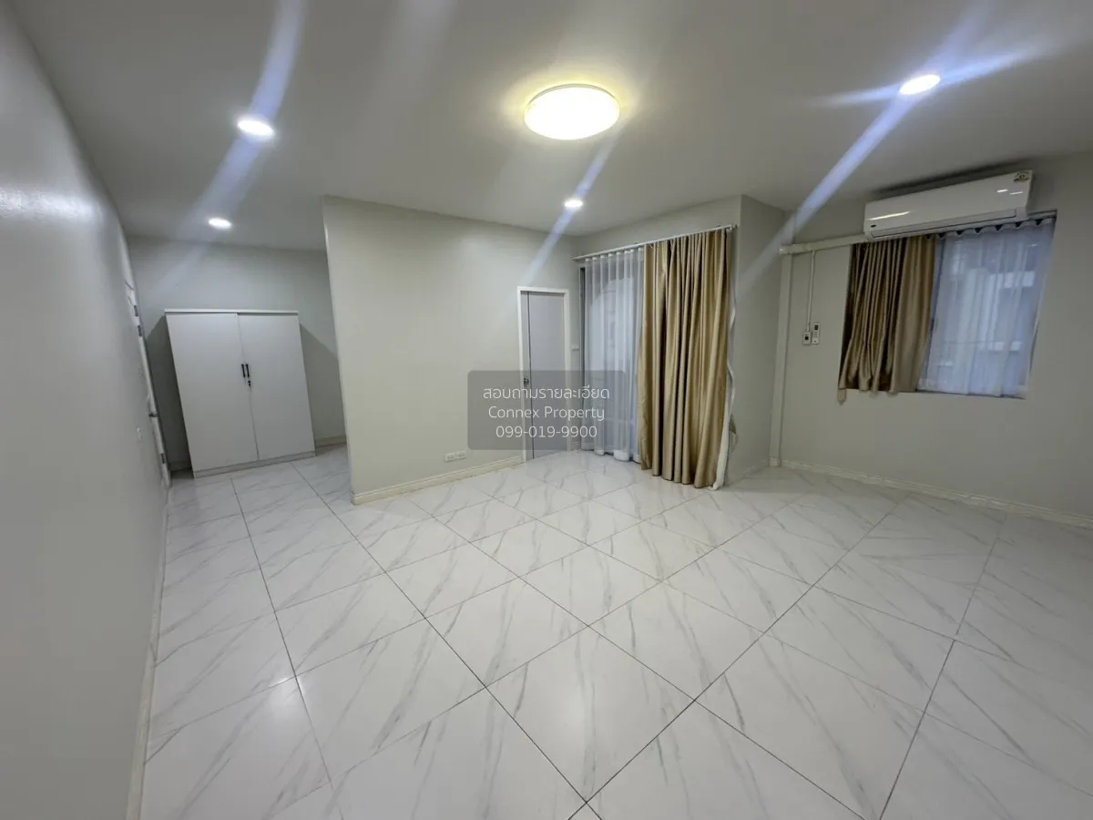 เช่าทาวน์เฮ้าส์/ทาวน์โฮม  สินธานี รัชดา ลาดพร้าว 80 MRT-ลาดพร้าว 