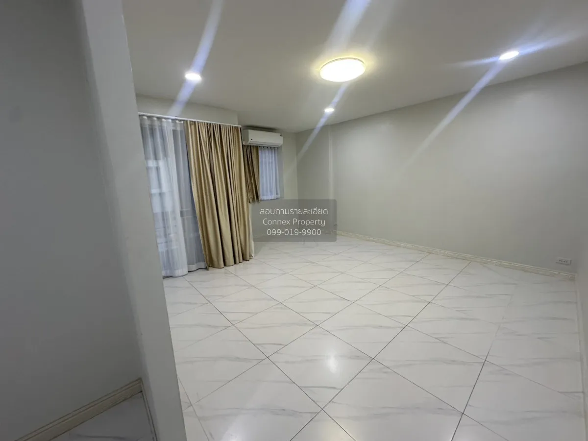เช่าทาวน์เฮ้าส์/ทาวน์โฮม  สินธานี รัชดา ลาดพร้าว 80 MRT-ลาดพร้าว 