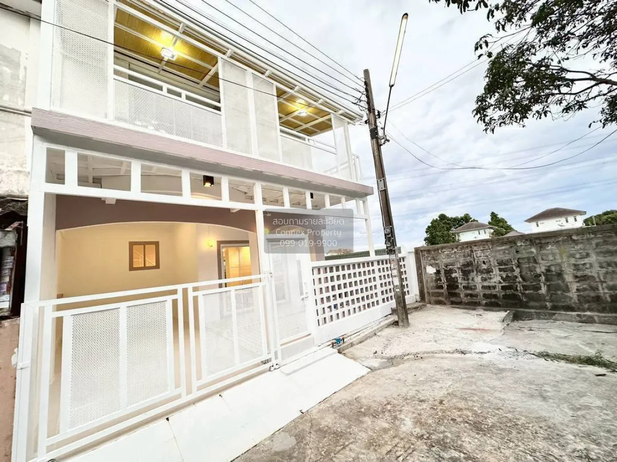 For Sale Townhouse/Townhome  , Baan Nanthicha 3/8 , corner unit , 2