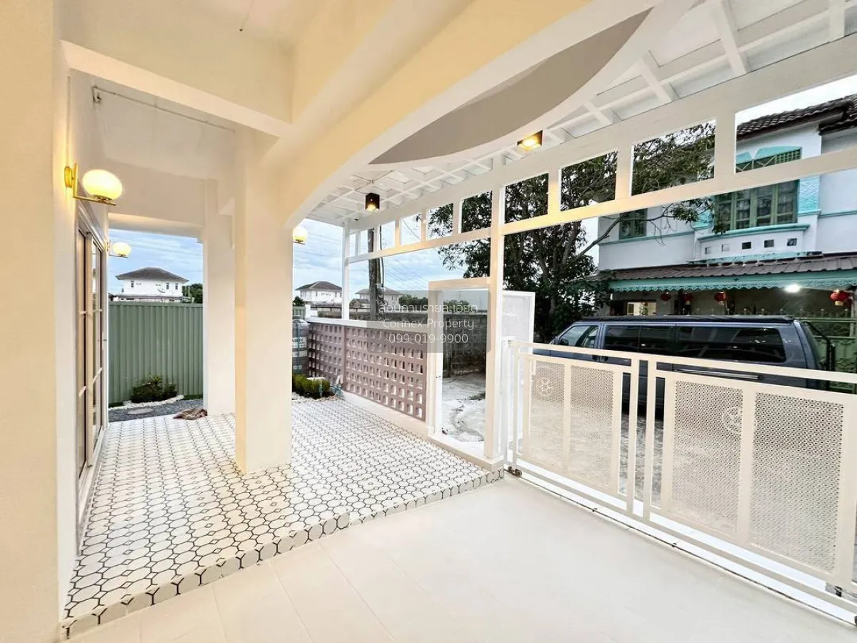 For Sale Townhouse/Townhome  , Baan Nanthicha 3/8 , corner unit , 3