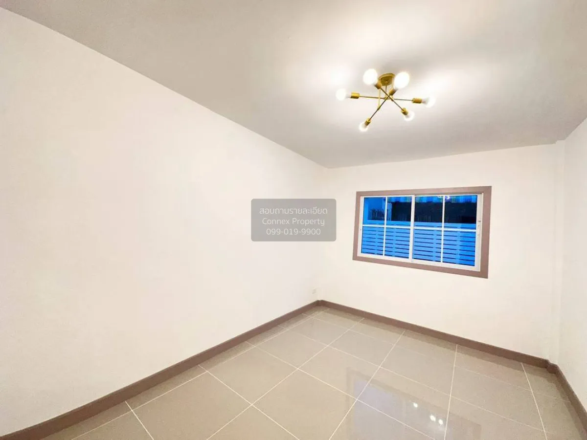 For Sale Townhouse/Townhome  , Baan Nanthicha 3/8 , corner unit ,