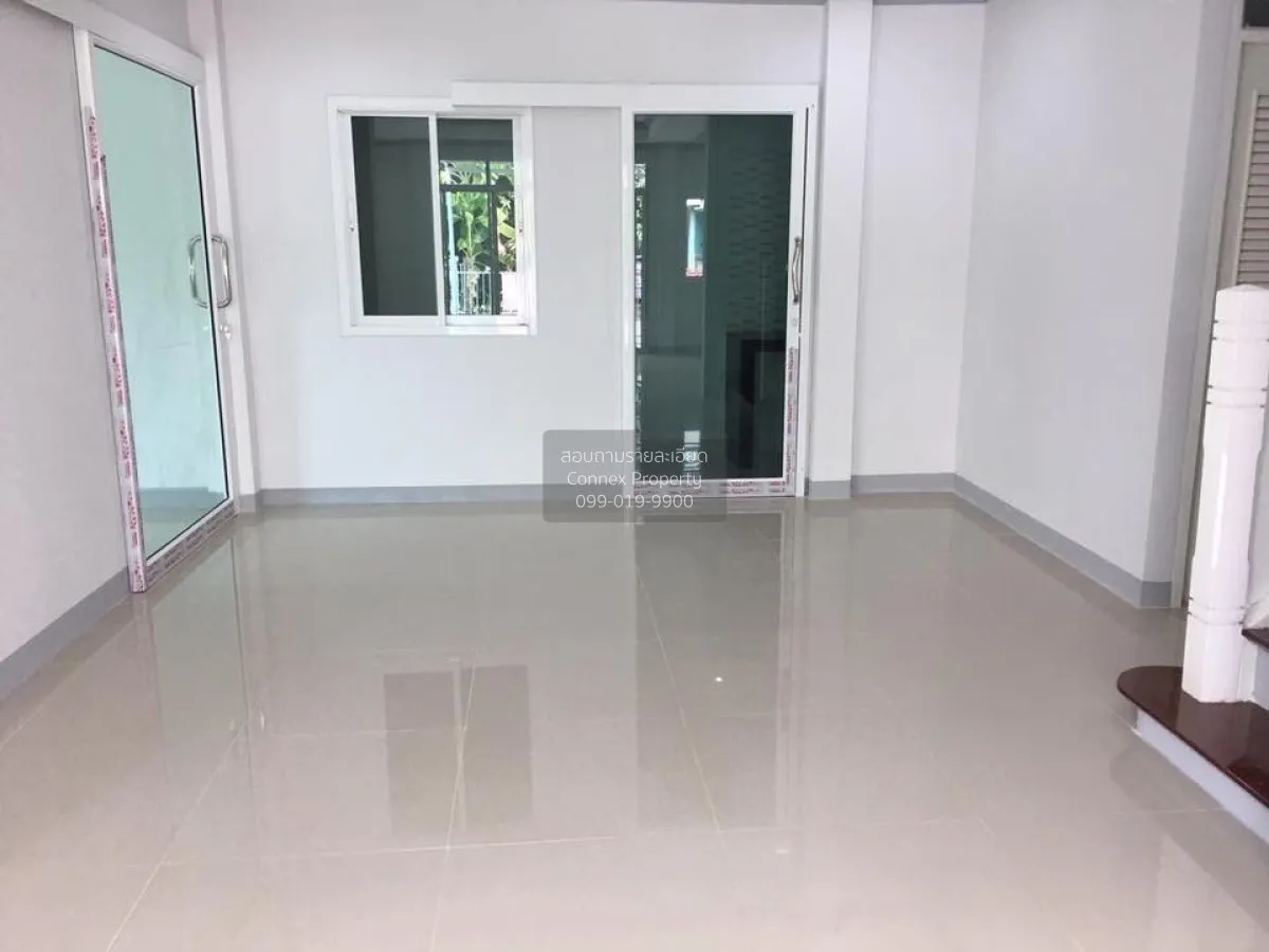 For Sale Townhouse/Townhome  , Piyawararom Klong 4 , Bueng Yitho 