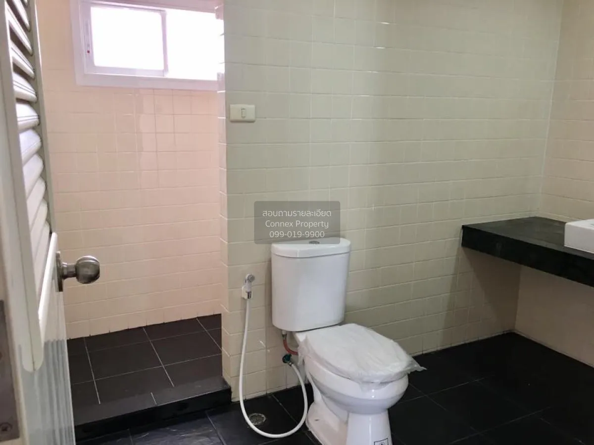 For Sale Townhouse/Townhome  , Piyawararom Klong 4 , Bueng Yitho 