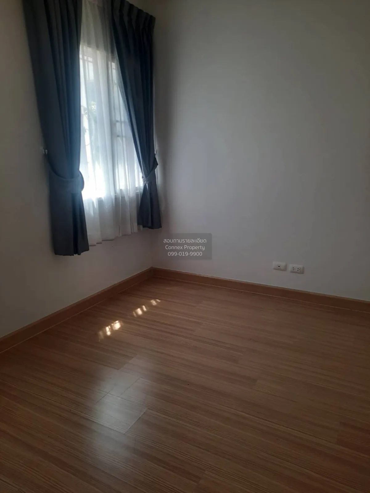 For Sale House , The Essence Chaiyaphruek - Wongwaen , corner uni