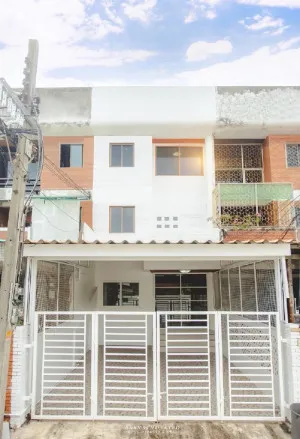 ขายTownhome INTRO หน้ากว้าง รีโนเวทใหม่ รัชดาภิเษก เขต ดินแดง กรุงเทพ CX-167126