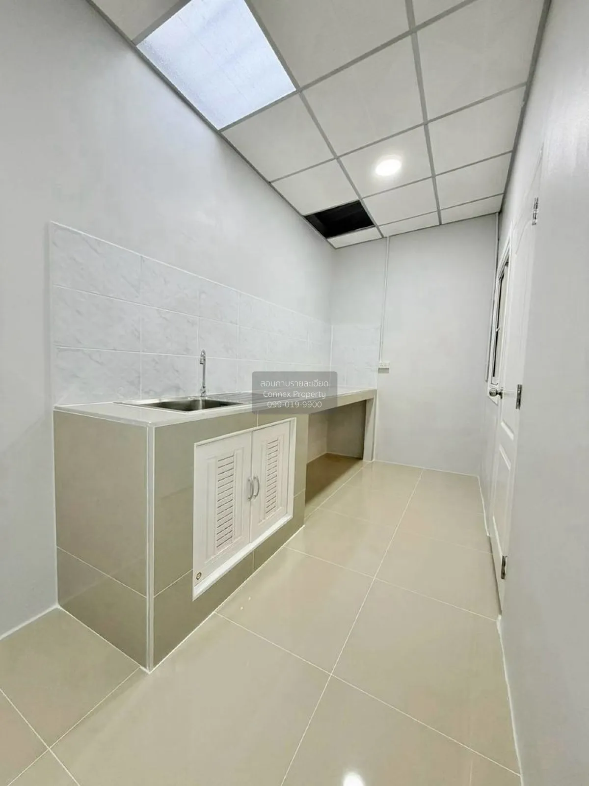 For Sale Townhouse/Townhome  , Baan Piyawararom 1 , newly renovat