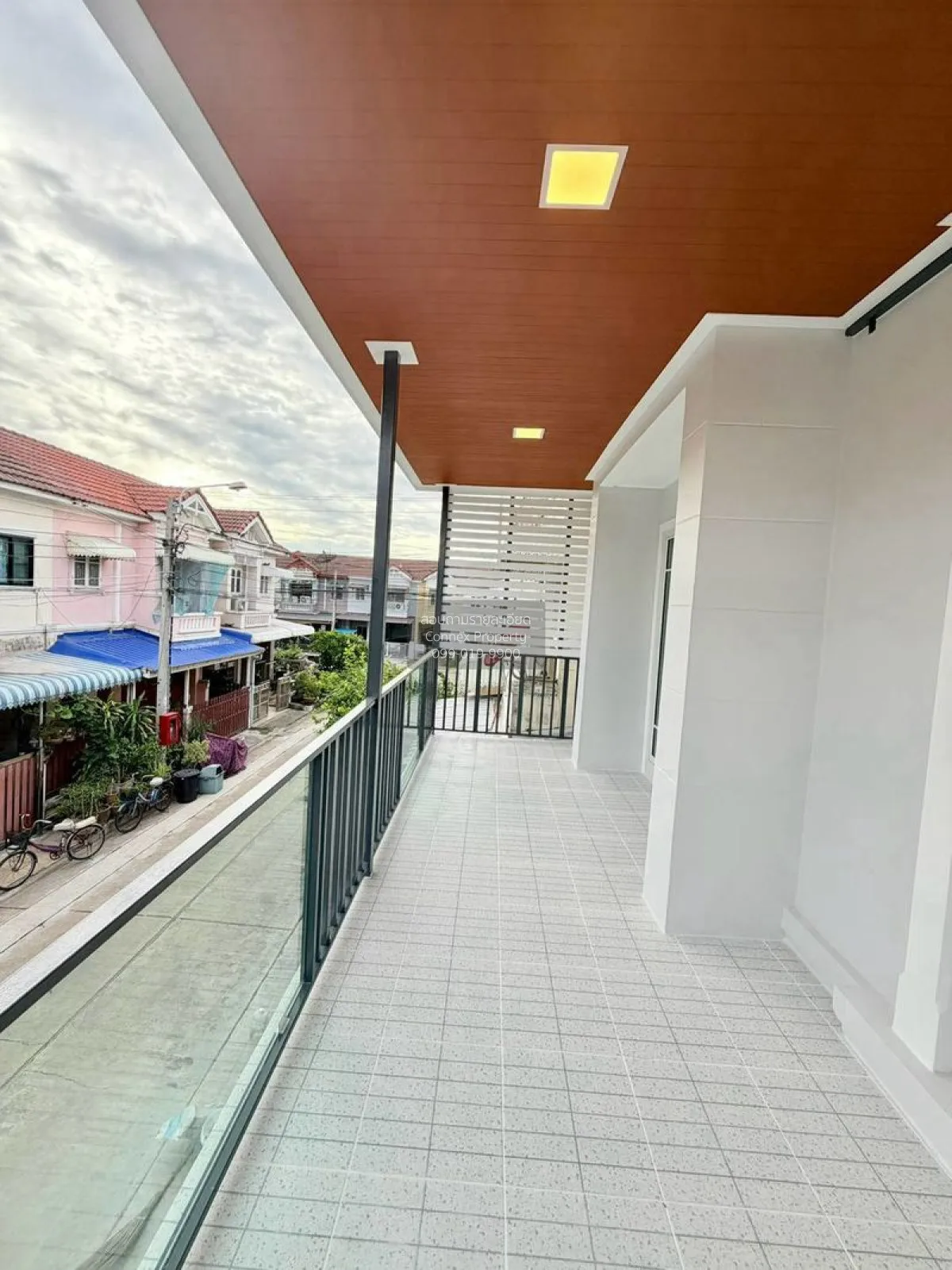 For Sale Townhouse/Townhome  , Baan Piyawararom 1 , newly renovat