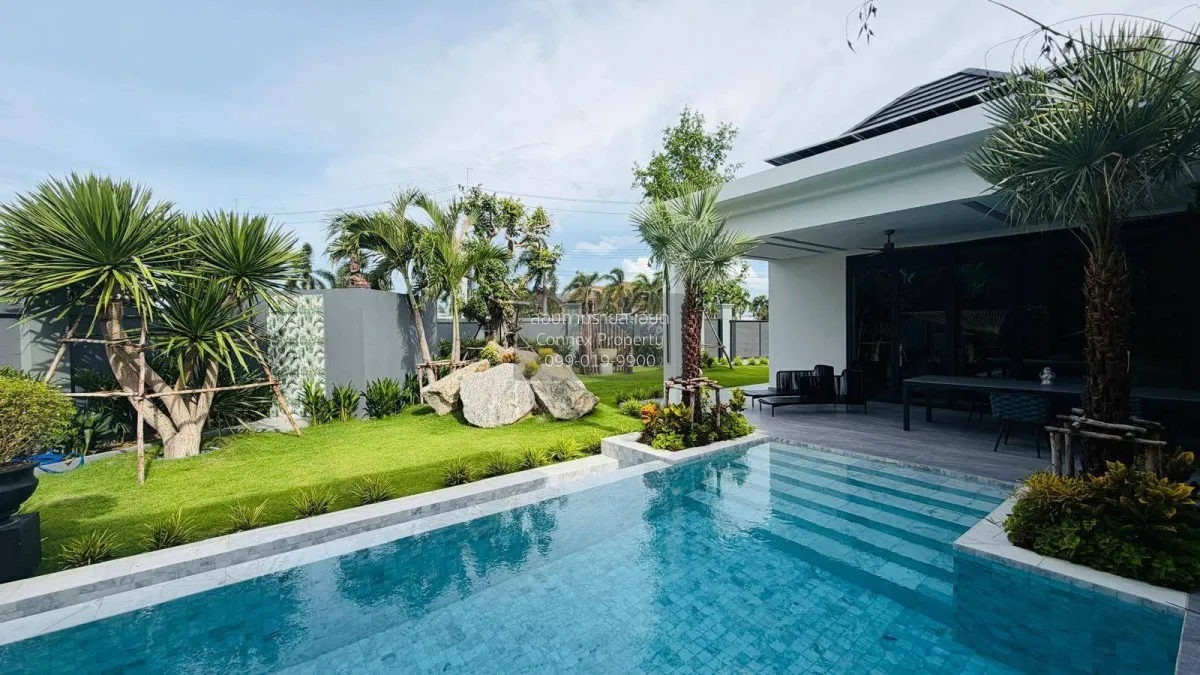 For Rent Newly built luxury house with a swimming pool, Soi Wang  1