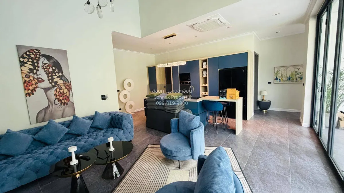For Rent Newly built luxury house with a swimming pool, Soi Wang 