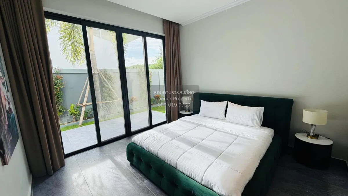 For Rent Newly built luxury house with a swimming pool, Soi Wang 