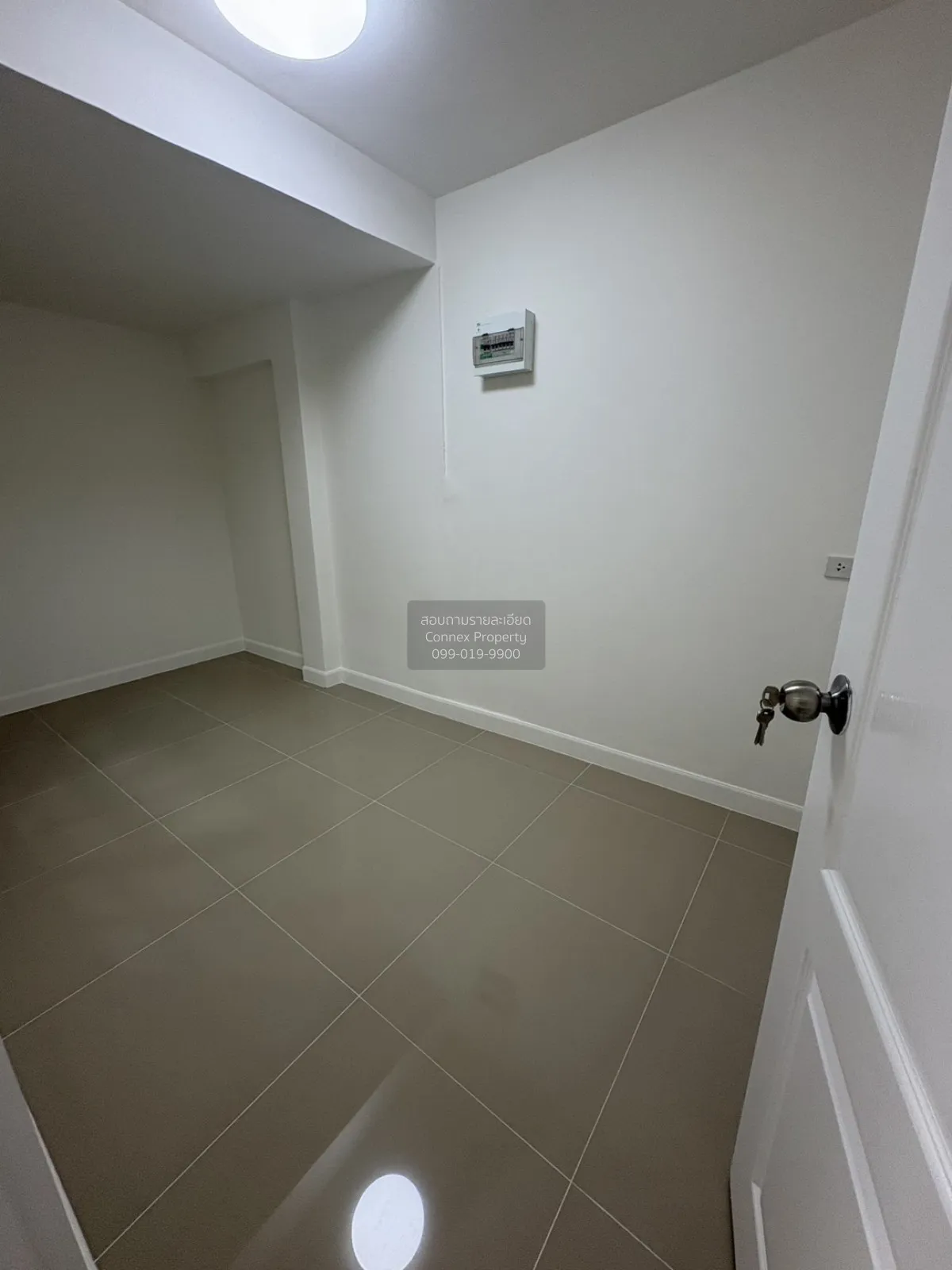 For Sale Townhouse/Townhome  , The Town Phoemsin 20 , Khlong Than