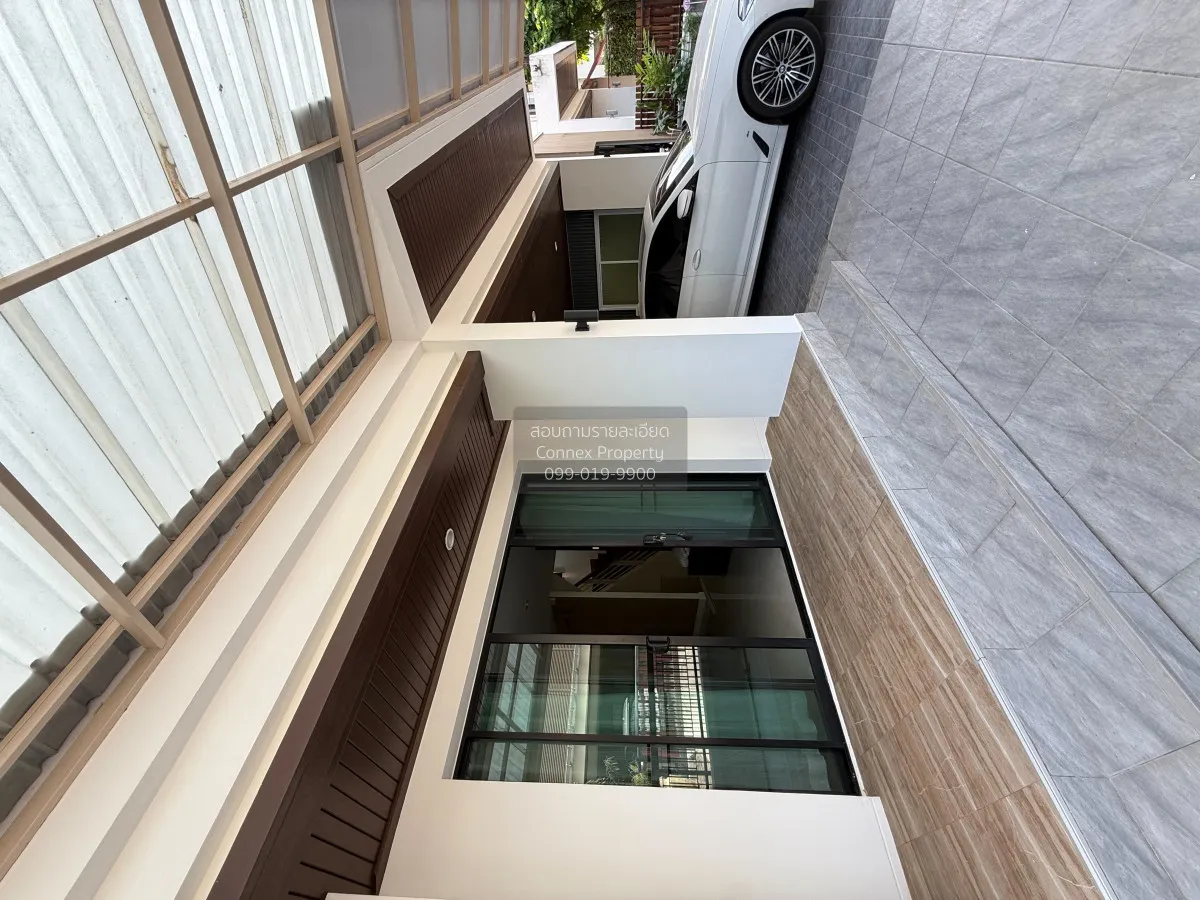 For Sale House , Lake View Park Wongwaen - Bangna , Dok Mai , Pra 4