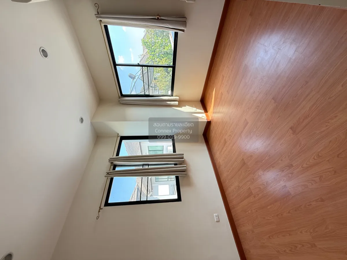 For Sale House , Lake View Park Wongwaen - Bangna , Dok Mai , Pra