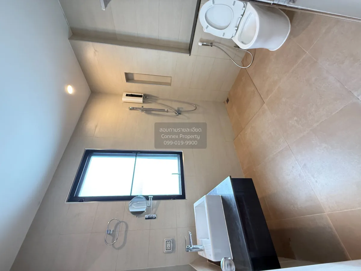 For Sale House , Lake View Park Wongwaen - Bangna , Dok Mai , Pra