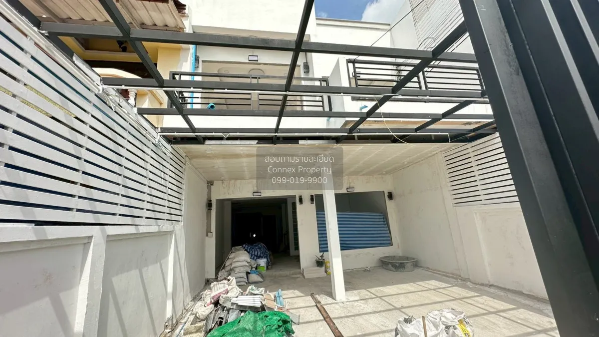 ขายบ้านทาวน์เฮ้าส์ 2 ชั้น ลาดพร้าว 41 หน้ากว้าง รีโนเวทใหม่ สามเส
