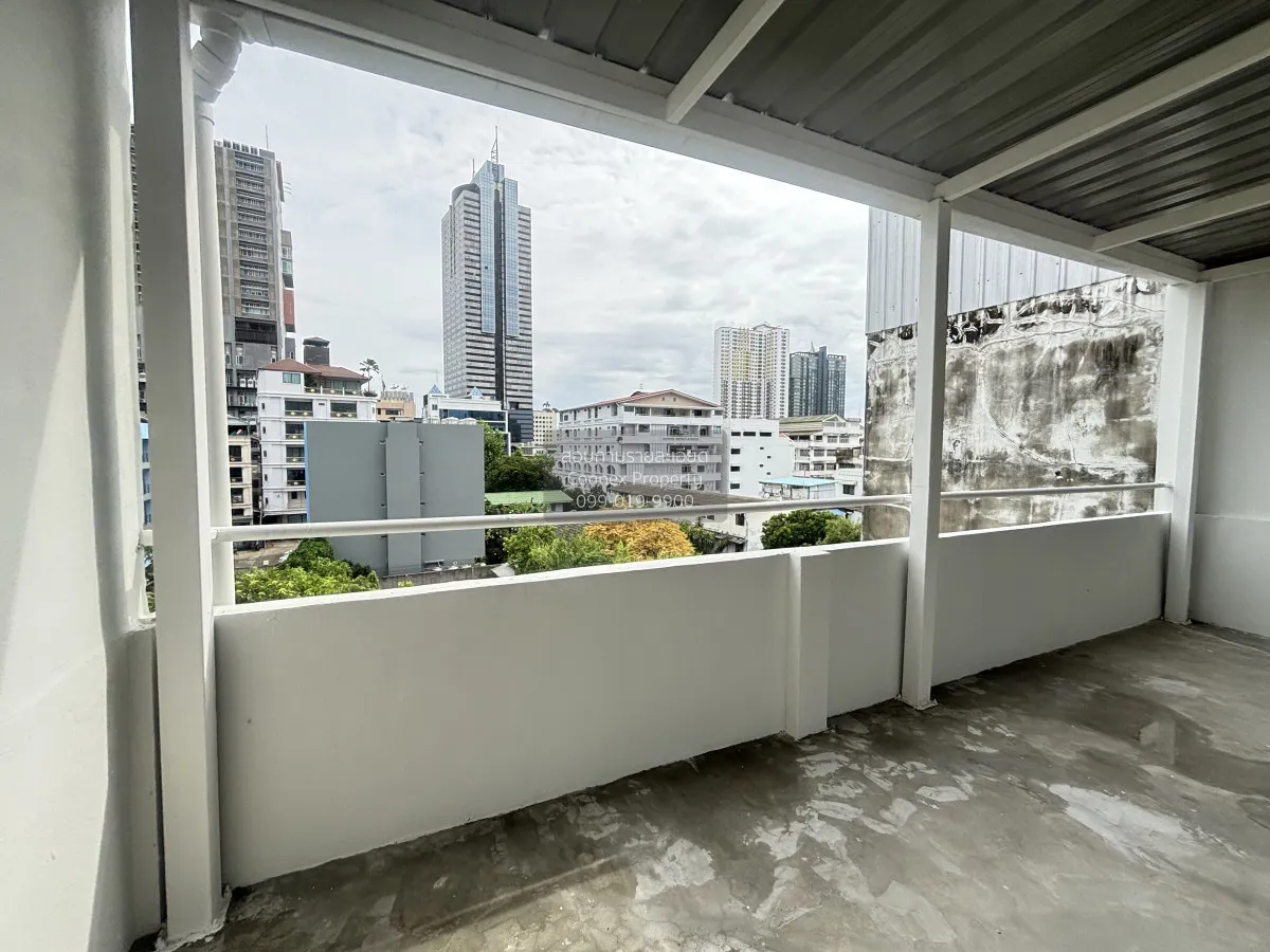 ขายทาวน์โฮม 4 ชั้น กรุงธนบุรี 6 รีโนเวทใหม่ บางลำภูล่าง เขต คลองส