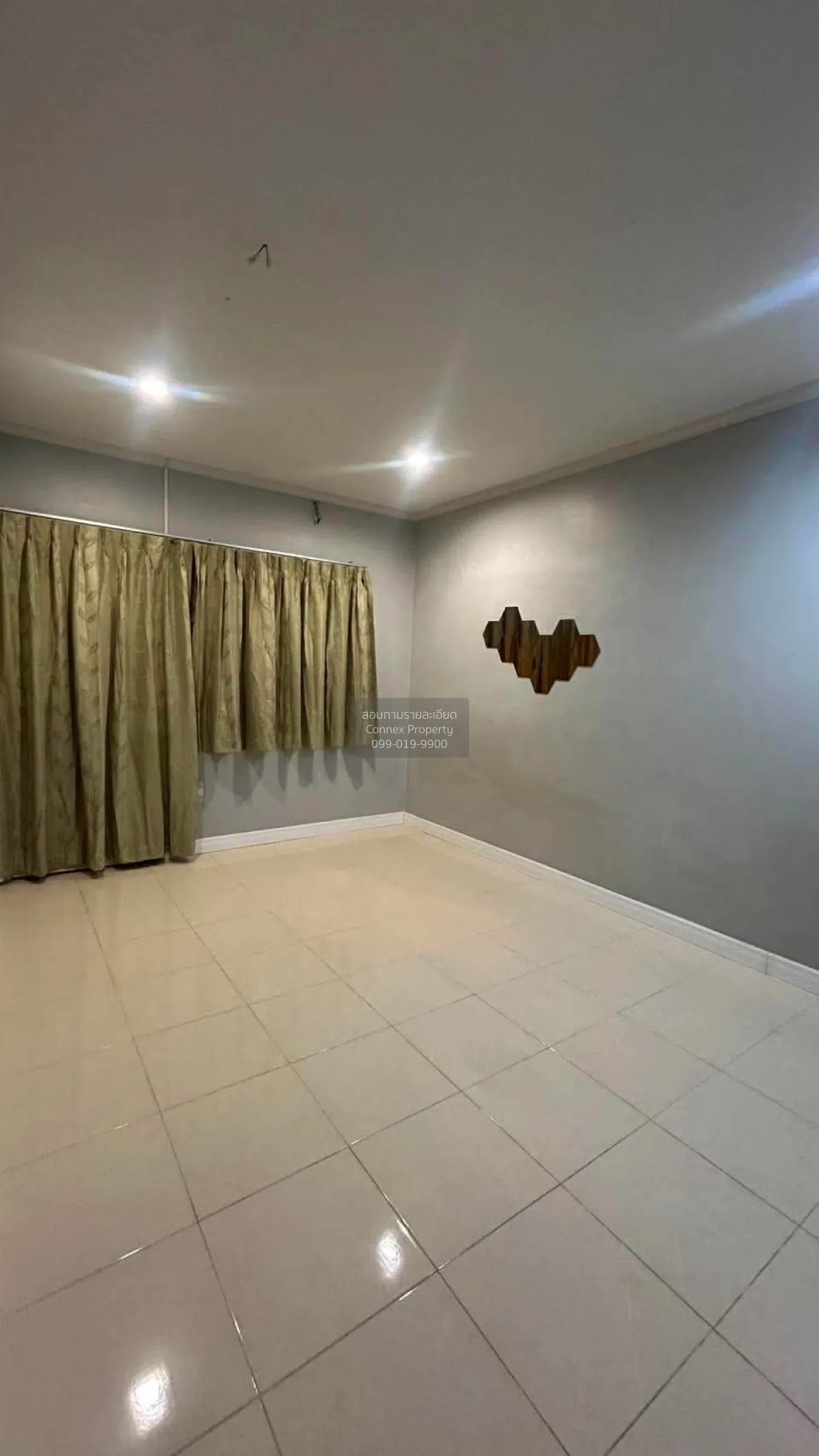 ขายทาวน์เฮาส์ 2 ชั้น หมุ่บ้าน นิรันดร์ วิลล์ 4 ถนนรามคำแหง 2  บาง