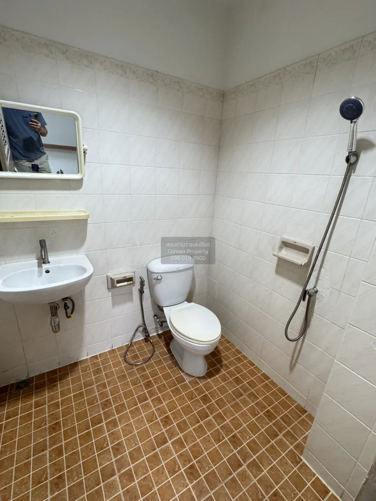For Sale Townhome Lat Phrao 138  , high floor , Khlong Chan , Ban