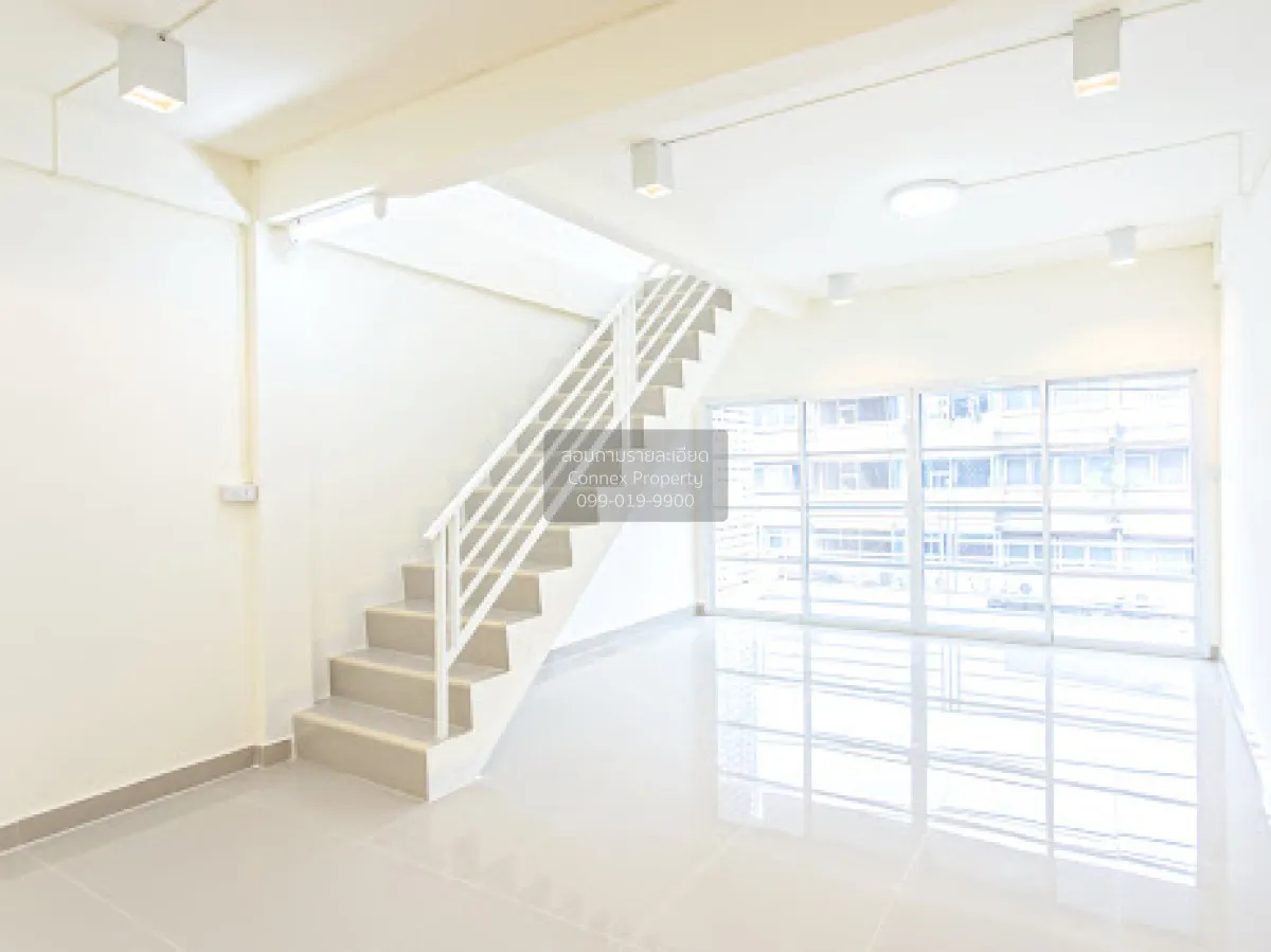 ขายแฮปปี้แลนด์ 3 (อมยิ้ม) ชั้นสูง หน้ากว้าง รีโนเวทใหม่ คลองจั่น 