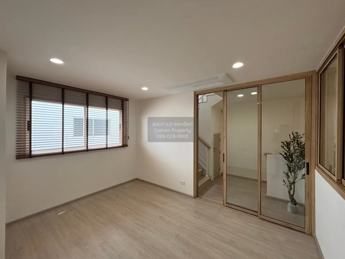For Rent Townhouse/Townhome  , Nue Verse Krungthep Kreetha , Thap 4
