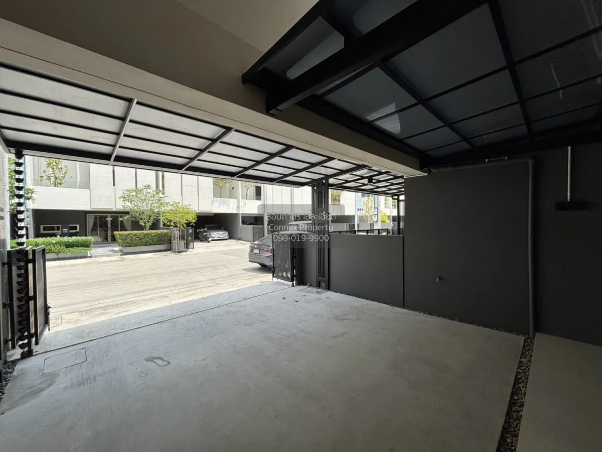 For Rent Townhouse/Townhome  , Nue Verse Krungthep Kreetha , Thap