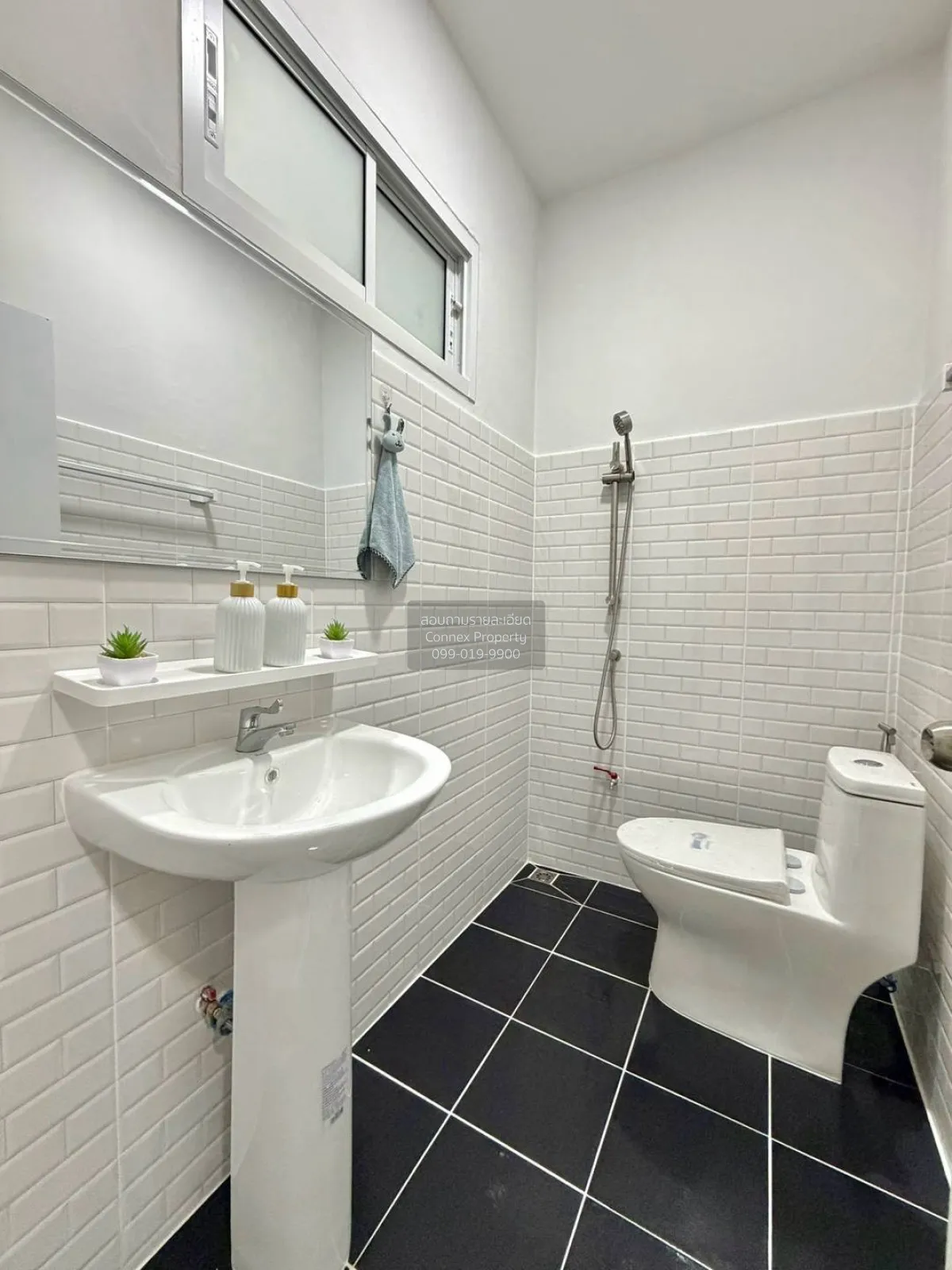 For Sale Townhouse/Townhome  , Buathongthani , Bang Bua Thong , B