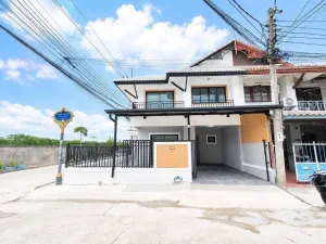 For Sale Townhouse/Townhome  , Baan Phrueksa 3 Bang Bua Thong , corner unit , newly renovated , Bang Khu Rat , Bang Bua Thong , Nonthaburi , CX-168572